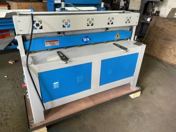 철판 샤링기 자동 금속 절단기